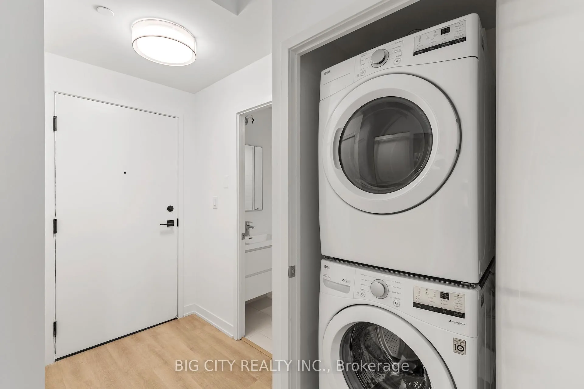 Photo 16 of Unit 517, 8119 Birchmount Road, Markham, Unionville — HOMEH
