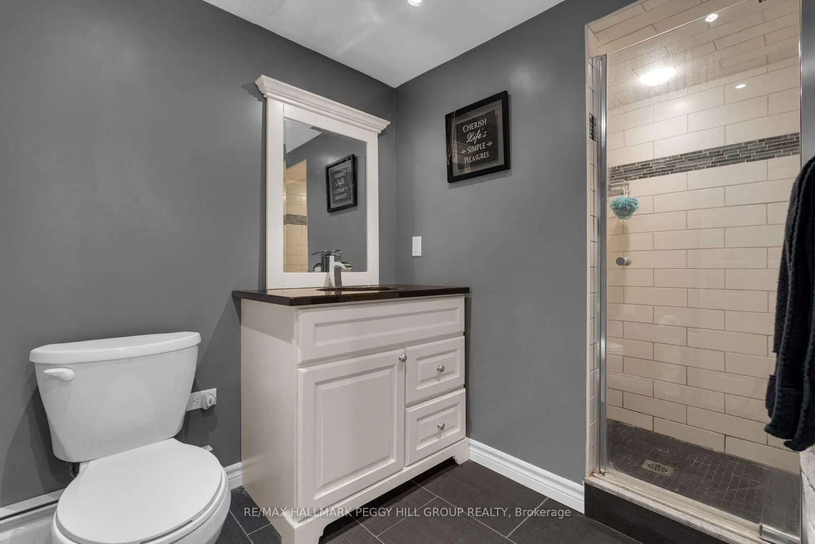 Photo 15 of 13 Coles Street, Barrie, Sunnidale — HOMEH