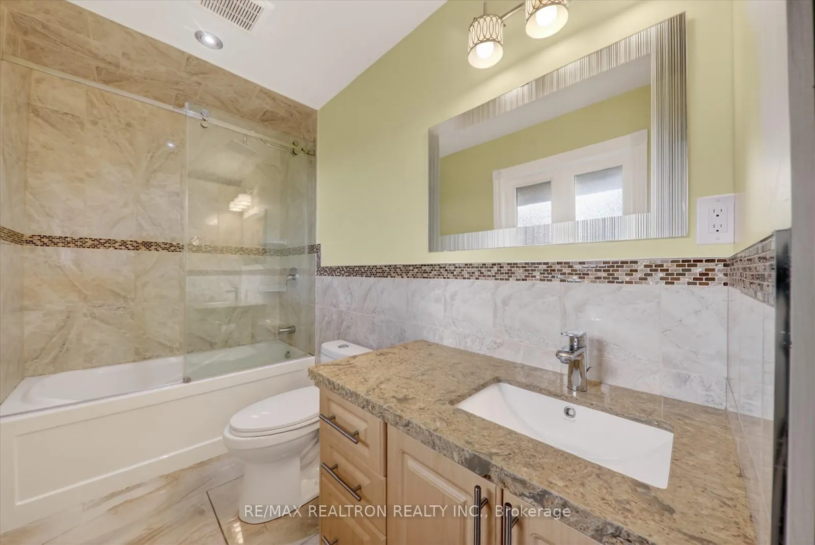 Photo 14 of 80 Waringstown Drive, Scarborough, Wexford-Maryvale — HOMEH