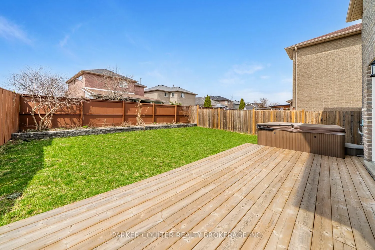 Photo 35 of 151 Raymond Crescent, Barrie, Painswick South — HOMEH