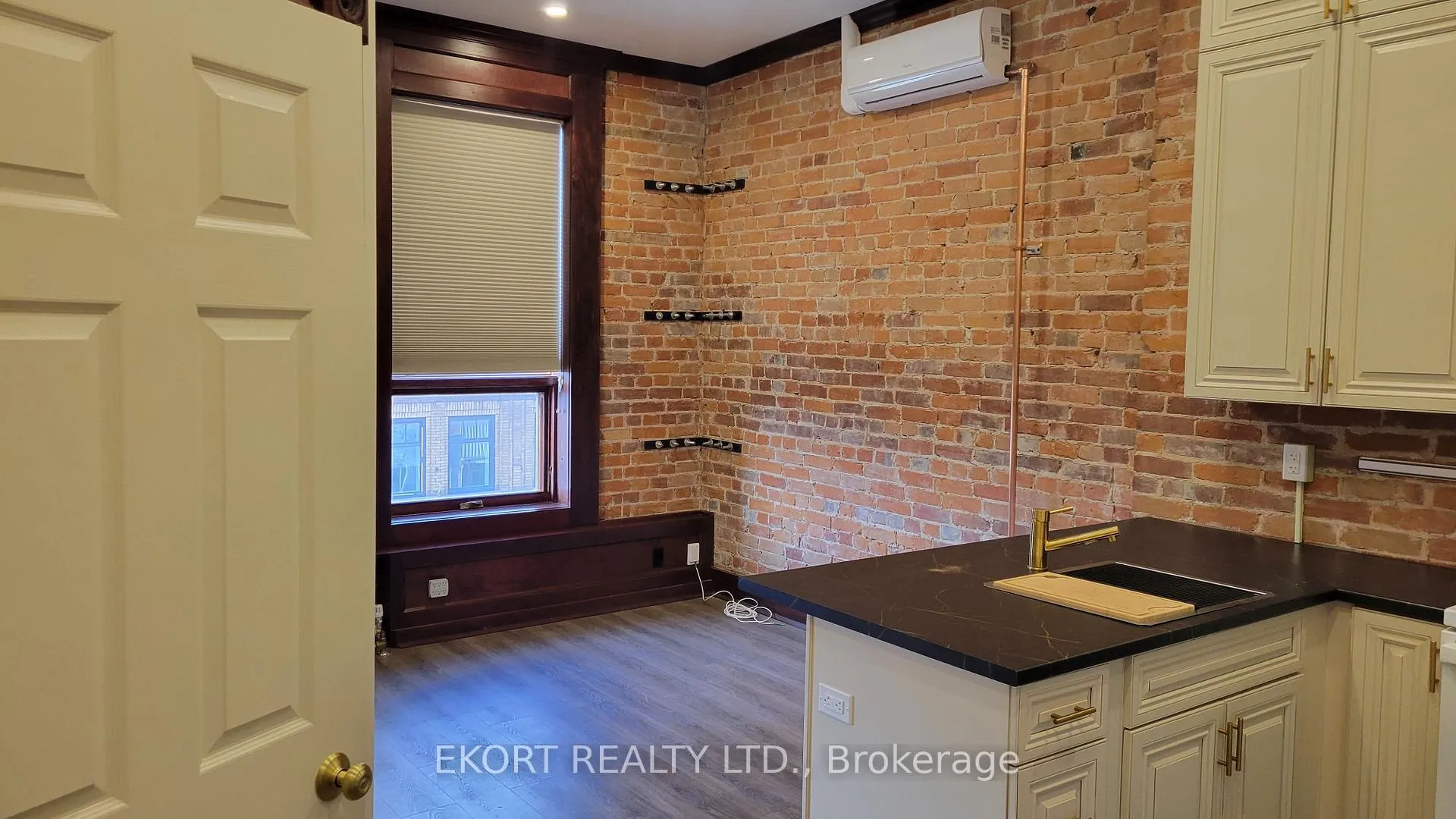 Photo 5 of Unit 5, 251 Front Street, Belleville, Belleville Ward — HOMEH
