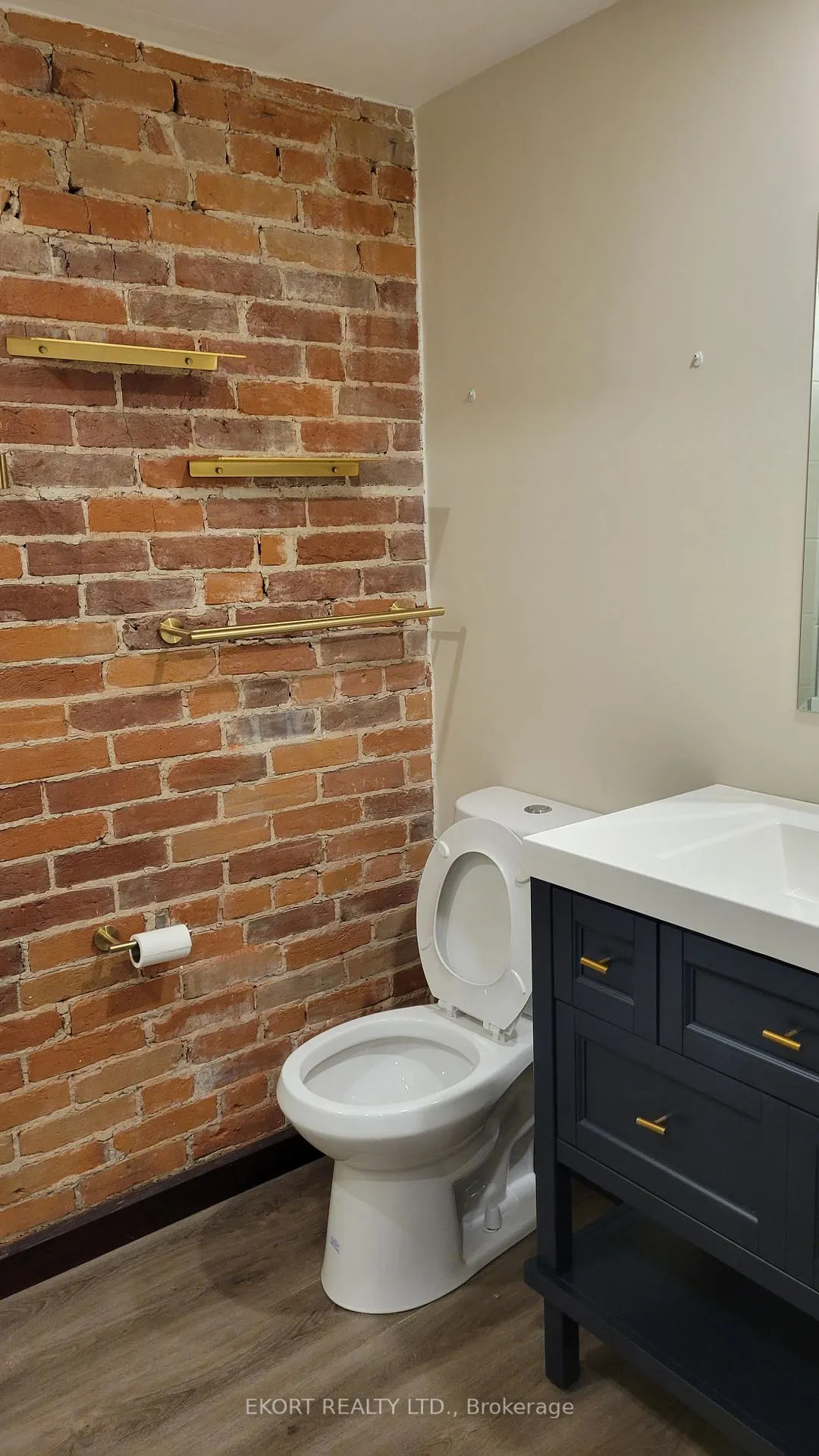 Photo 13 of Unit 5, 251 Front Street, Belleville, Belleville Ward — HOMEH
