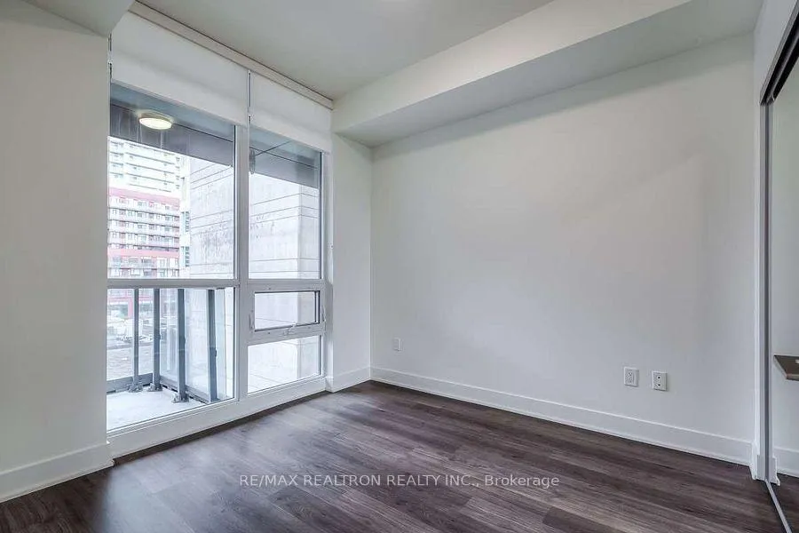Photo 12 of Unit 612, 30 Roehampton Avenue, Toronto, Mount Pleasant West — HOMEH
