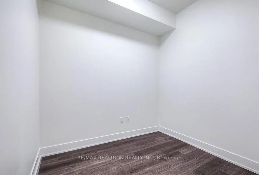 Photo 14 of Unit 612, 30 Roehampton Avenue, Toronto, Mount Pleasant West — HOMEH