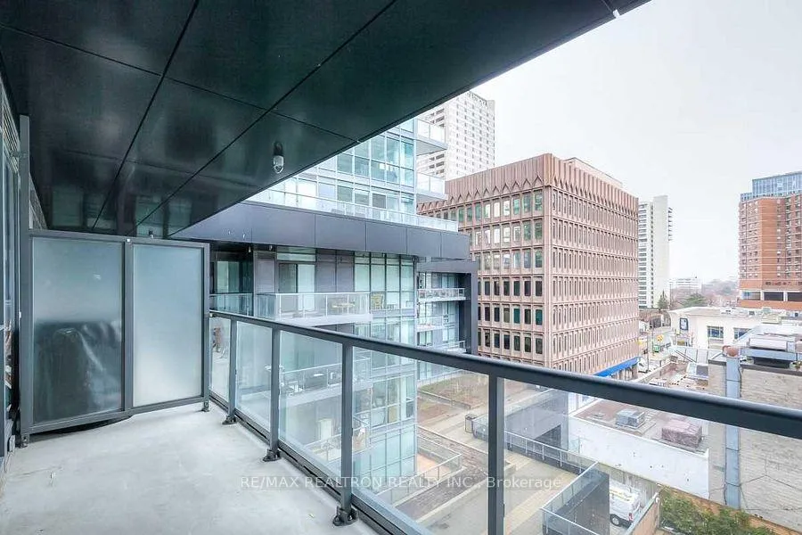 Photo 17 of Unit 612, 30 Roehampton Avenue, Toronto, Mount Pleasant West — HOMEH
