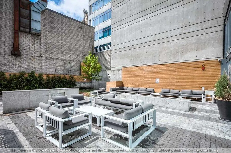Photo 21 of Unit 612, 30 Roehampton Avenue, Toronto, Mount Pleasant West — HOMEH