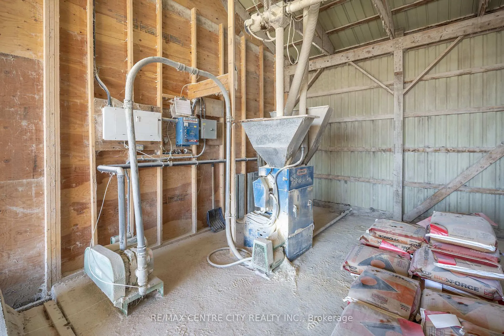 Photo 13 of 737 Conc 12E Road, South Bruce — HOMEH