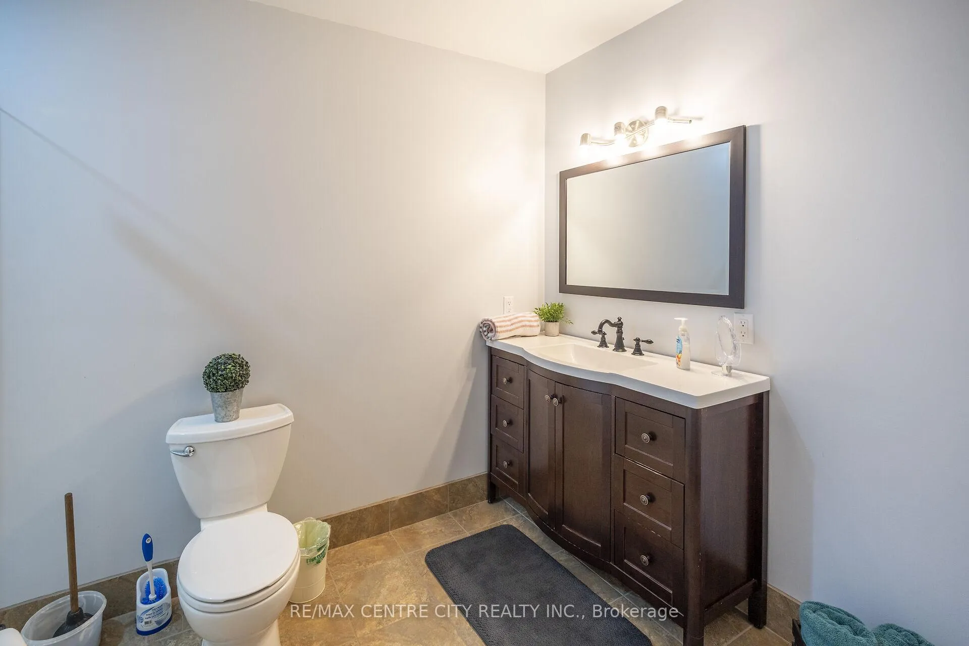 Photo 43 of 737 Conc 12E Road, South Bruce — HOMEH
