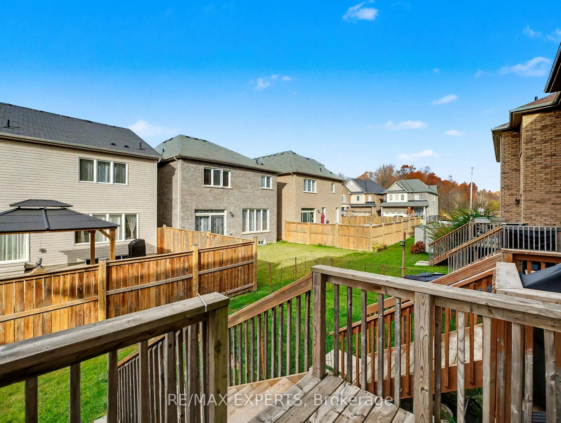 Photo 12 of 7790 White Pine Crescent, Niagara Falls, Brown — HOMEH