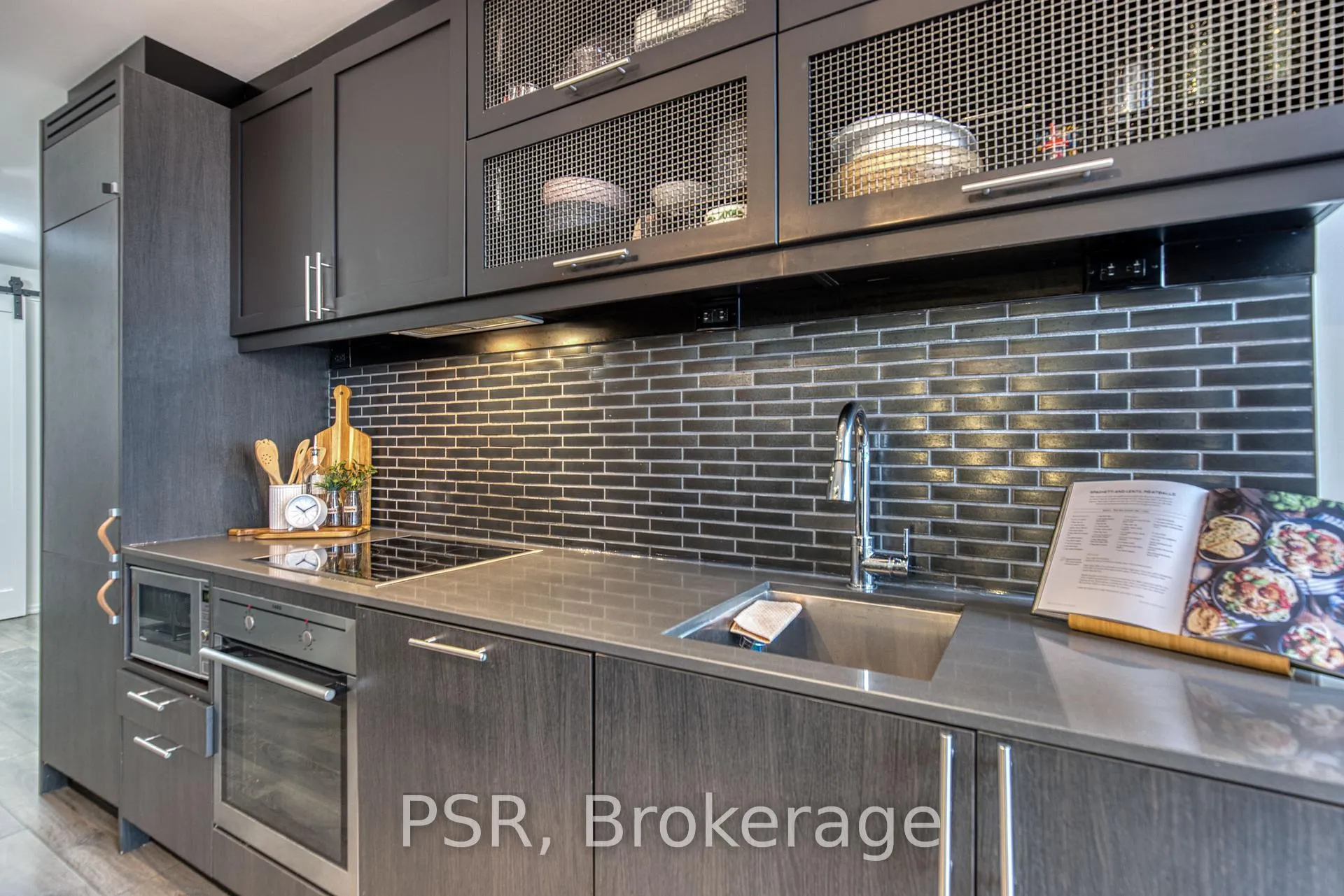 Photo 2 of Unit 321, 783 Bathurst Street, Toronto, The Annex — HOMEH