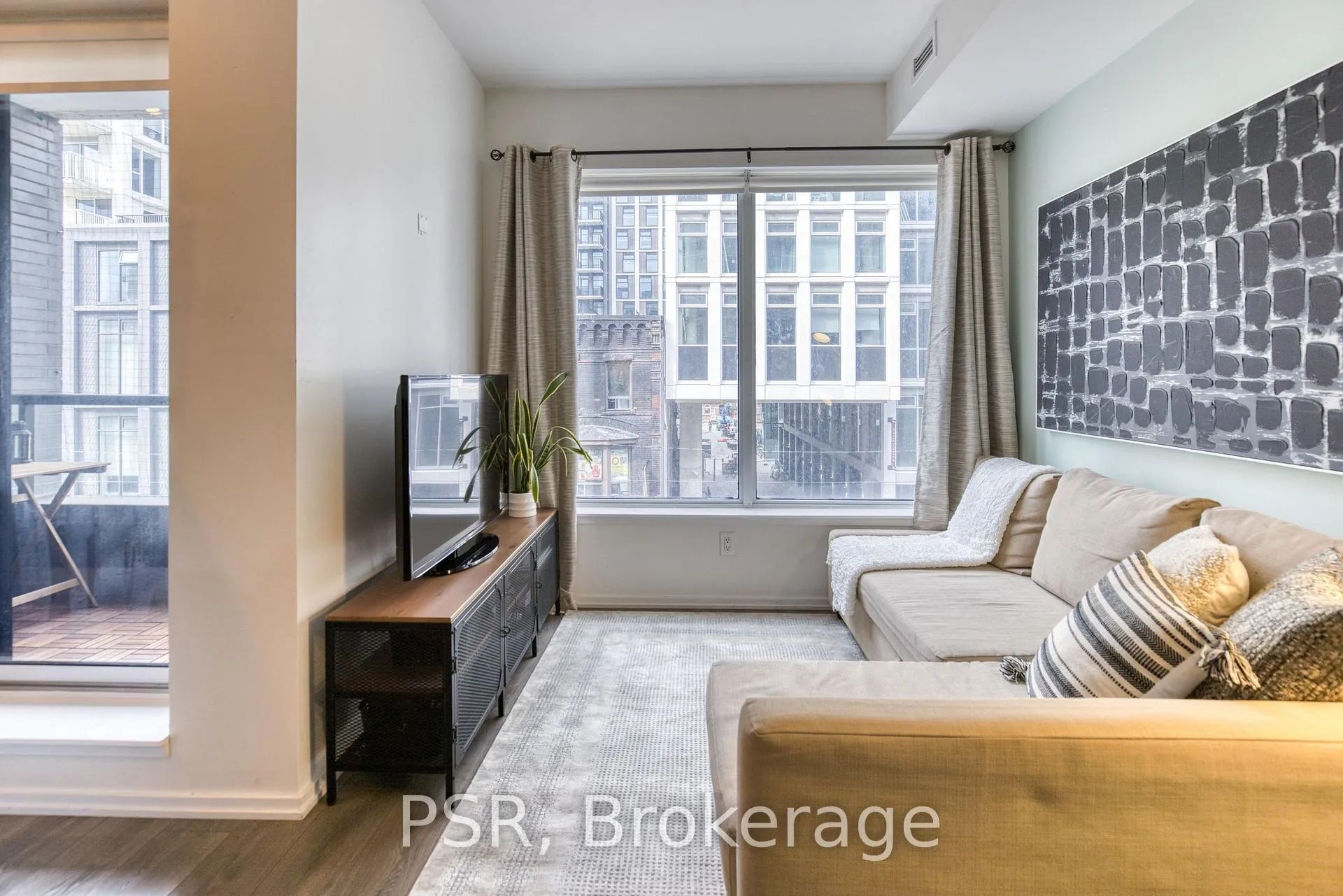 Photo 6 of Unit 321, 783 Bathurst Street, Toronto, The Annex — HOMEH