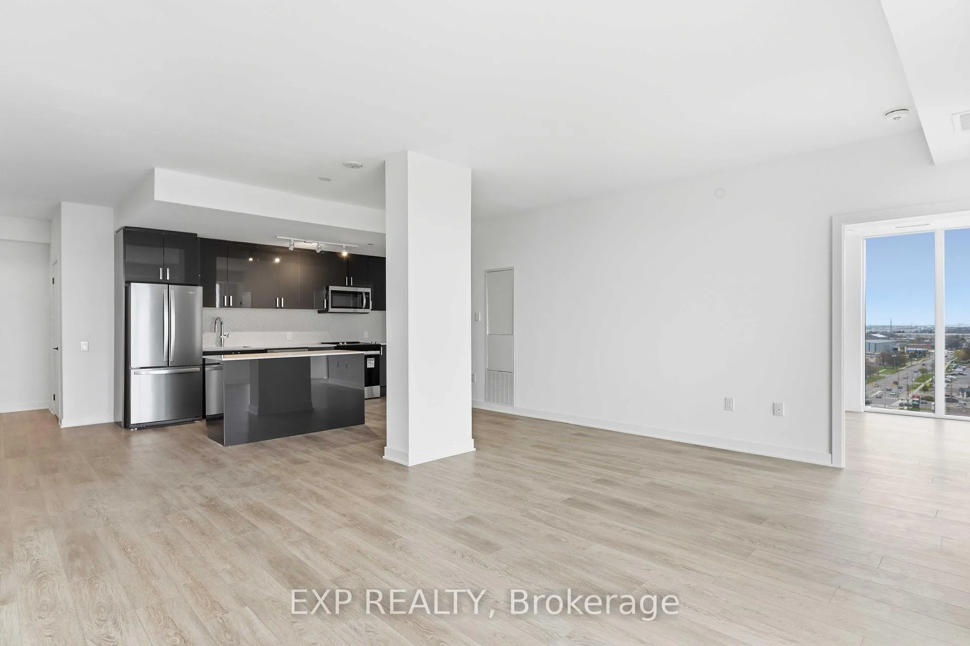 Photo 6 of Unit 1017, 2782 Barton Street E, Hamilton, Riverdale — HOMEH