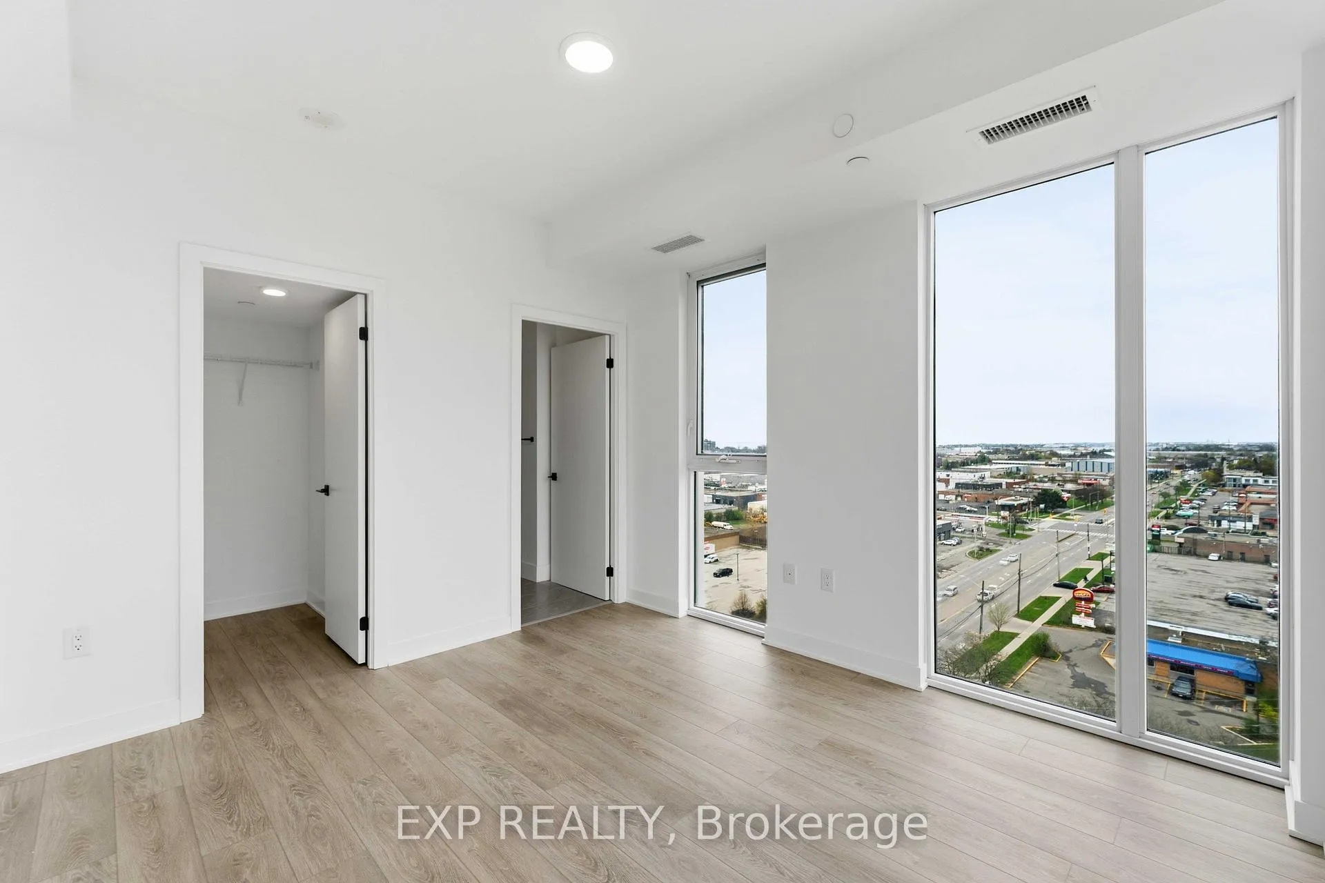 Photo 14 of Unit 1017, 2782 Barton Street E, Hamilton, Riverdale — HOMEH