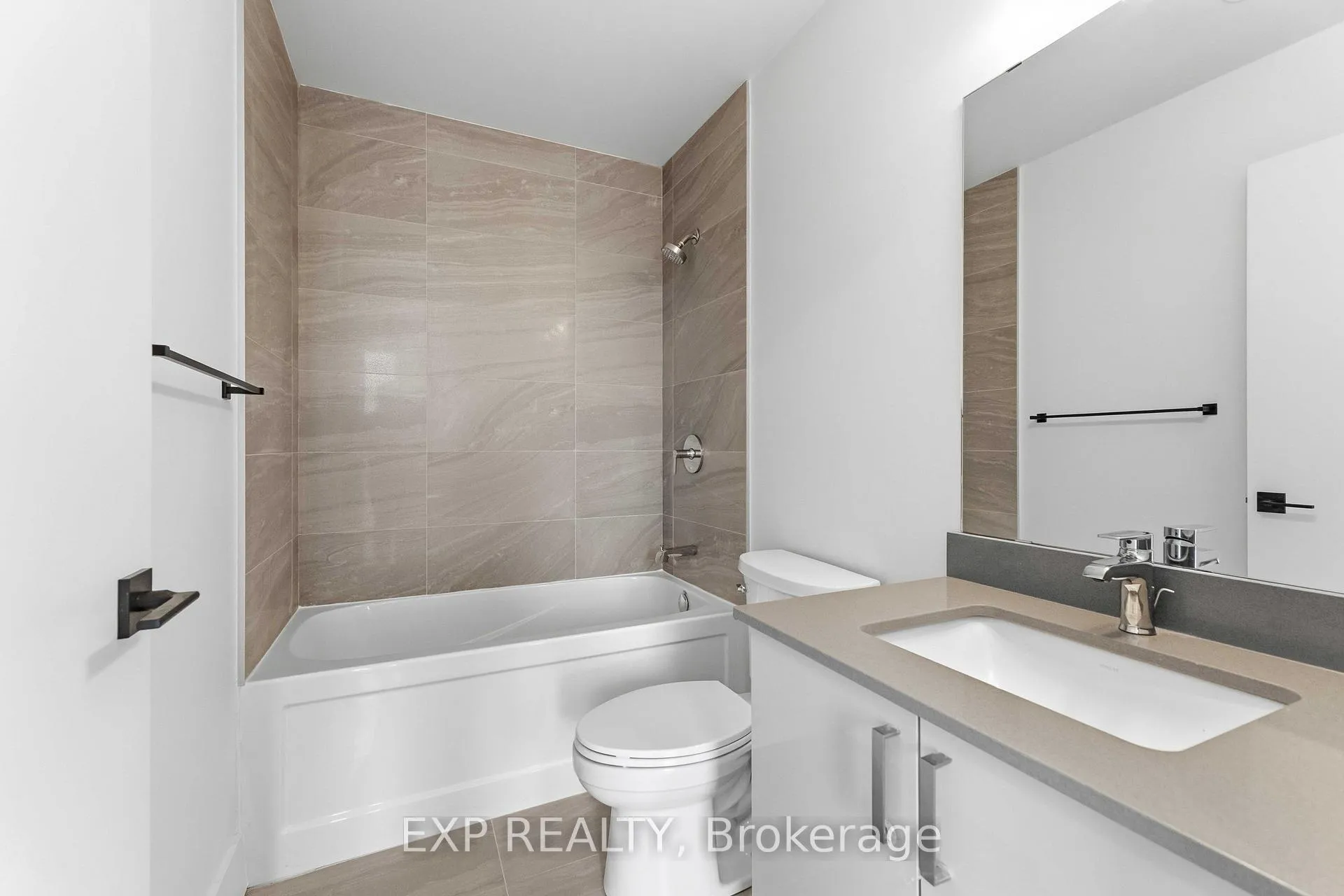 Photo 15 of Unit 1017, 2782 Barton Street E, Hamilton, Riverdale — HOMEH
