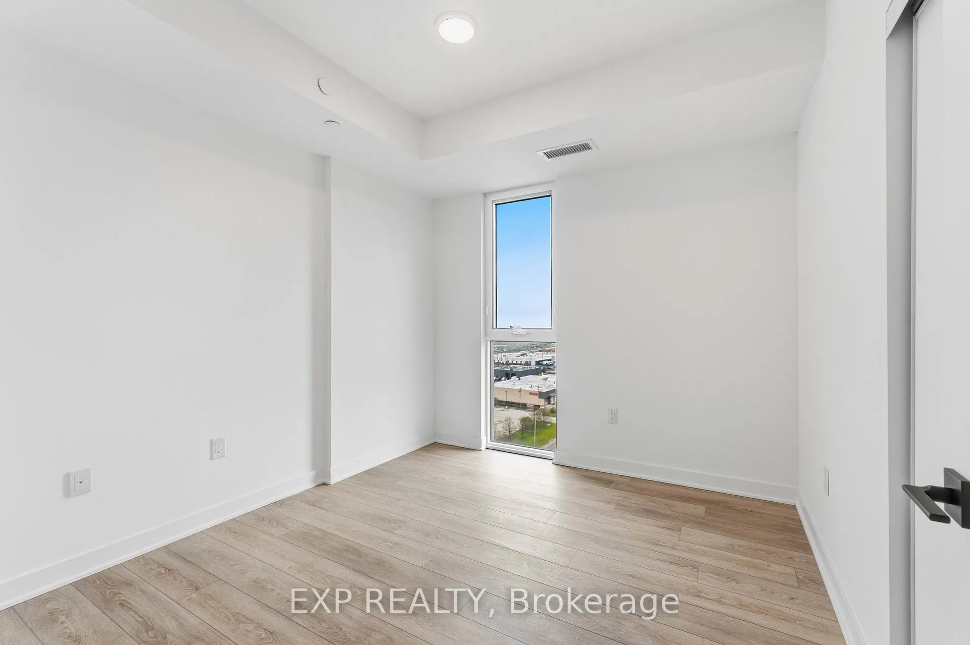 Photo 17 of Unit 1017, 2782 Barton Street E, Hamilton, Riverdale — HOMEH