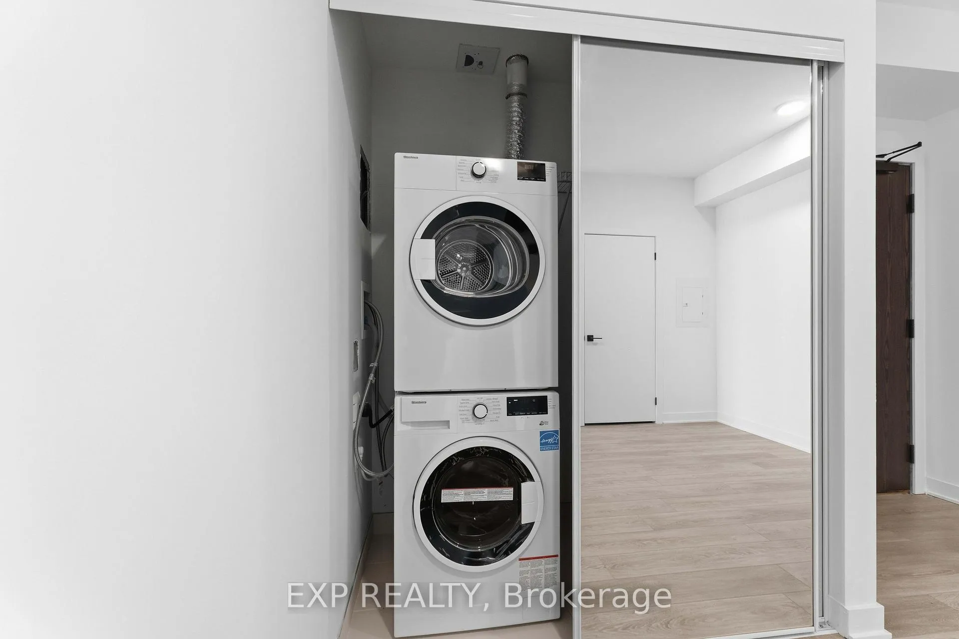 Photo 21 of Unit 1017, 2782 Barton Street E, Hamilton, Riverdale — HOMEH