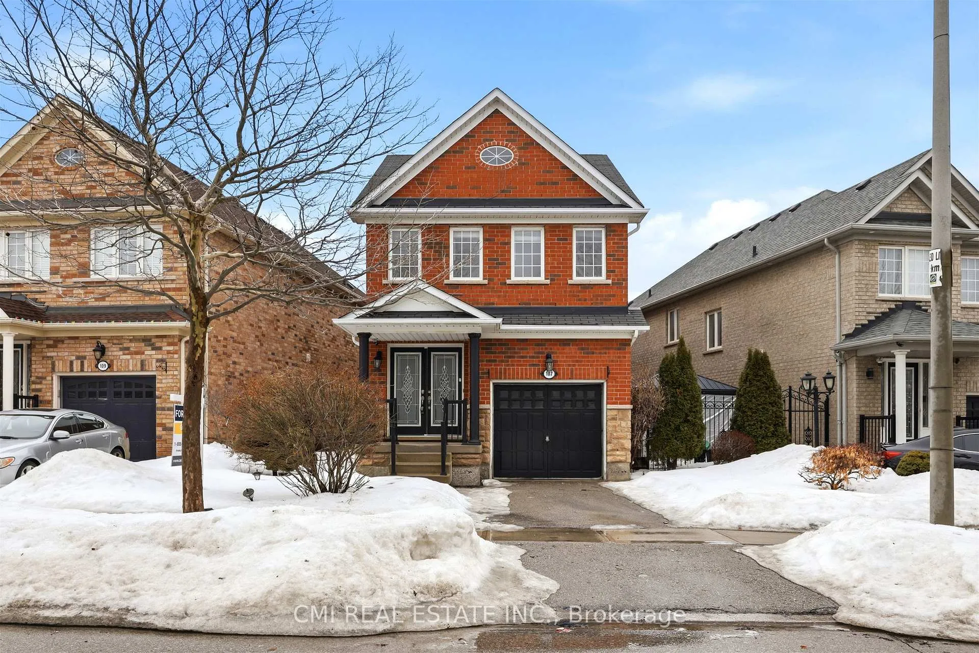 Photo 2 of 107 Venice Gate Drive, Vaughan, Vellore Village — HOMEH