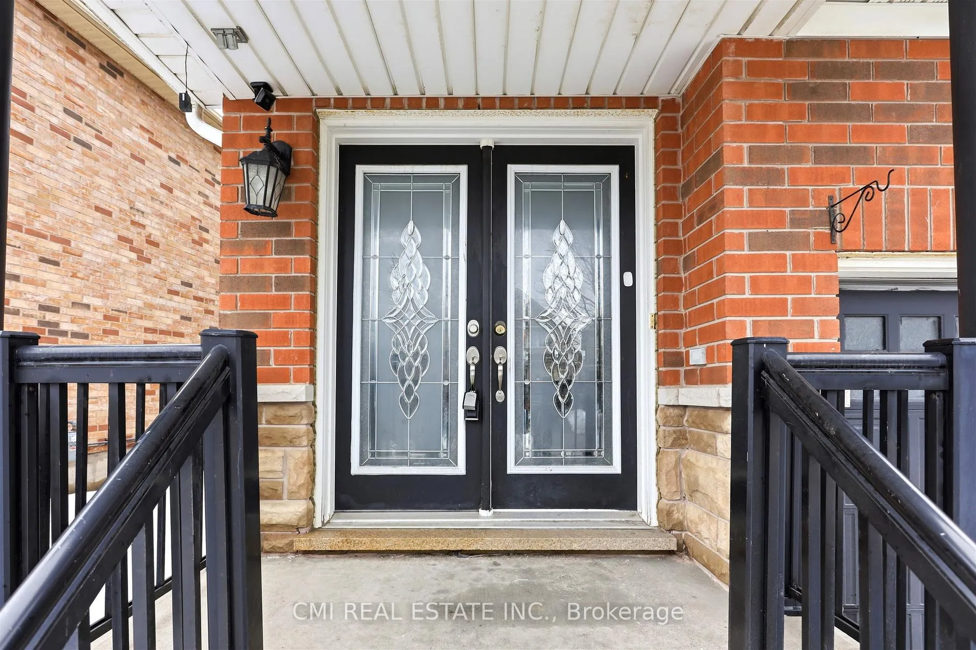 Photo 3 of 107 Venice Gate Drive, Vaughan, Vellore Village — HOMEH