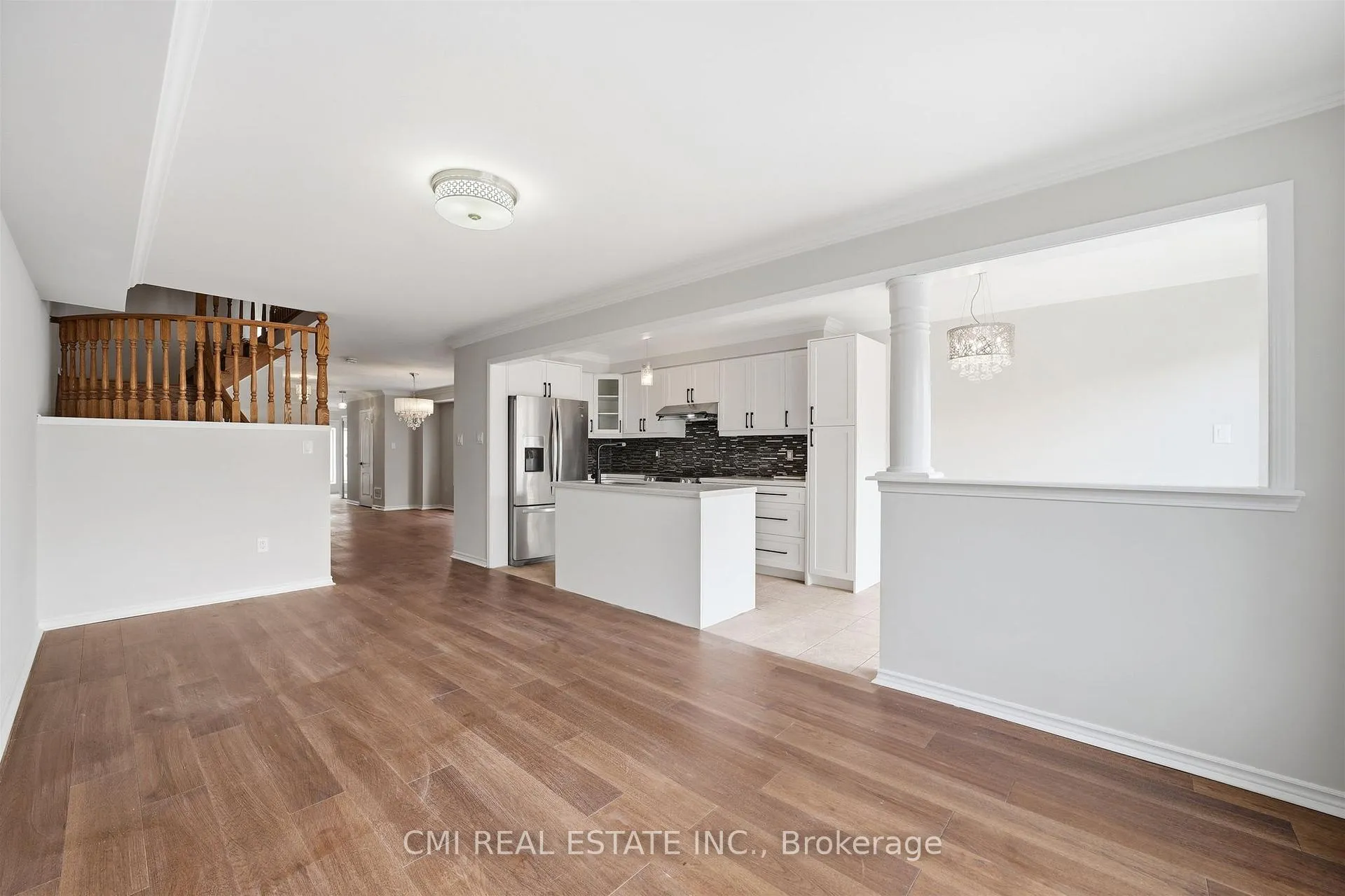Photo 8 of 107 Venice Gate Drive, Vaughan, Vellore Village — HOMEH