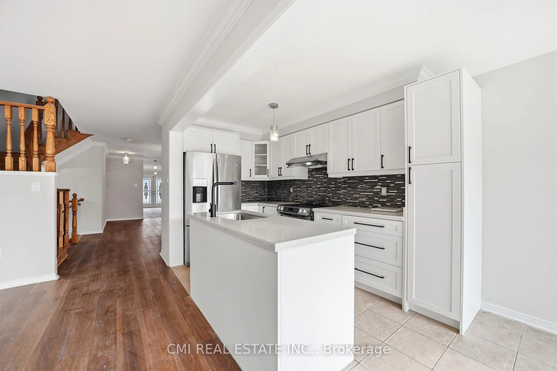 Photo 12 of 107 Venice Gate Drive, Vaughan, Vellore Village — HOMEH