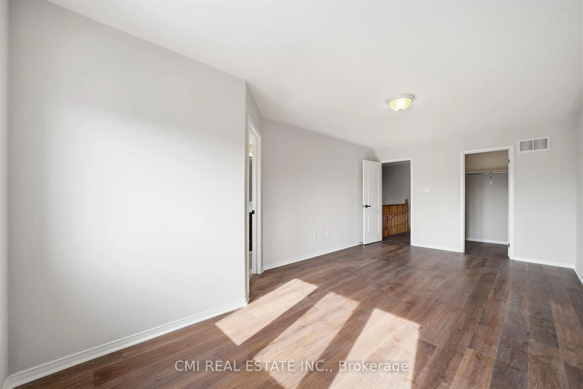 Photo 20 of 107 Venice Gate Drive, Vaughan, Vellore Village — HOMEH