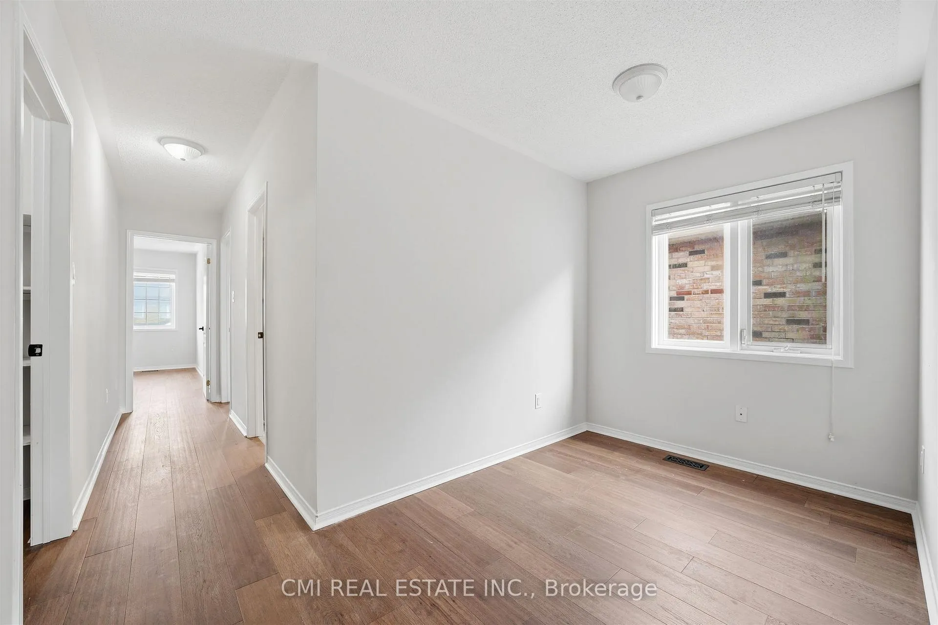 Photo 25 of 107 Venice Gate Drive, Vaughan, Vellore Village — HOMEH