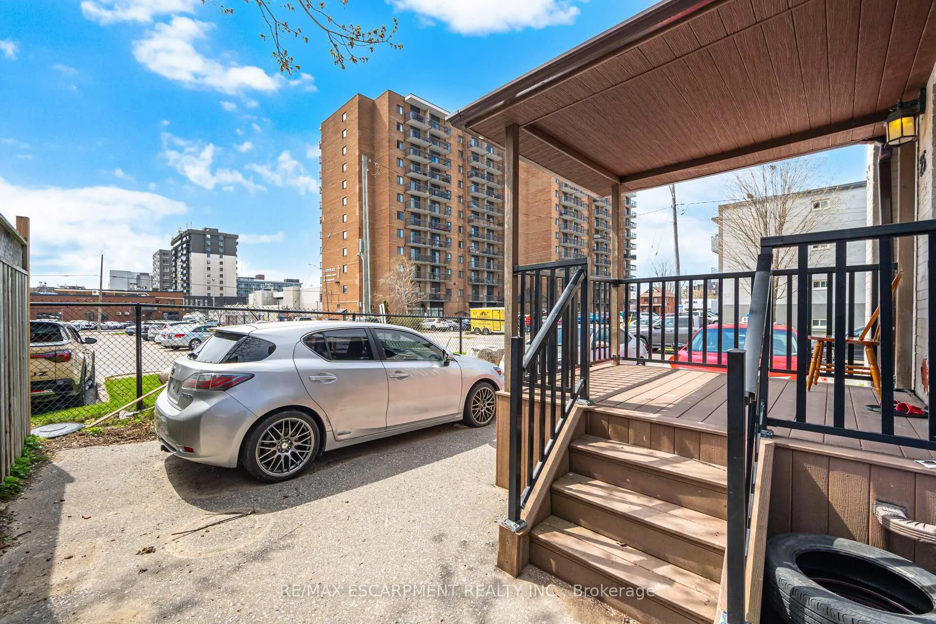 Photo 5 of 25 Colborne Street W, Oshawa, O'Neill — HOMEH