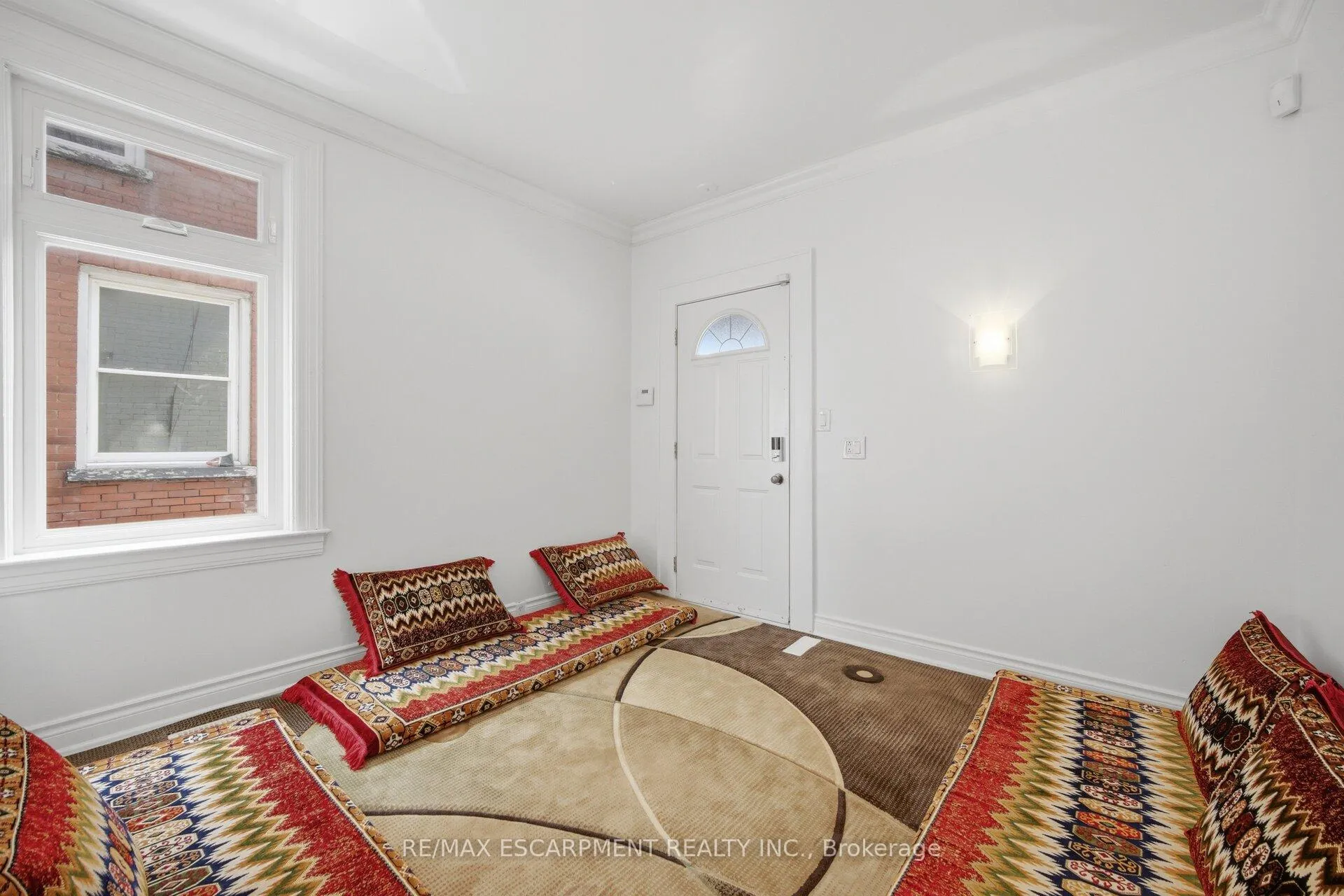 Photo 13 of 25 Colborne Street W, Oshawa, O'Neill — HOMEH