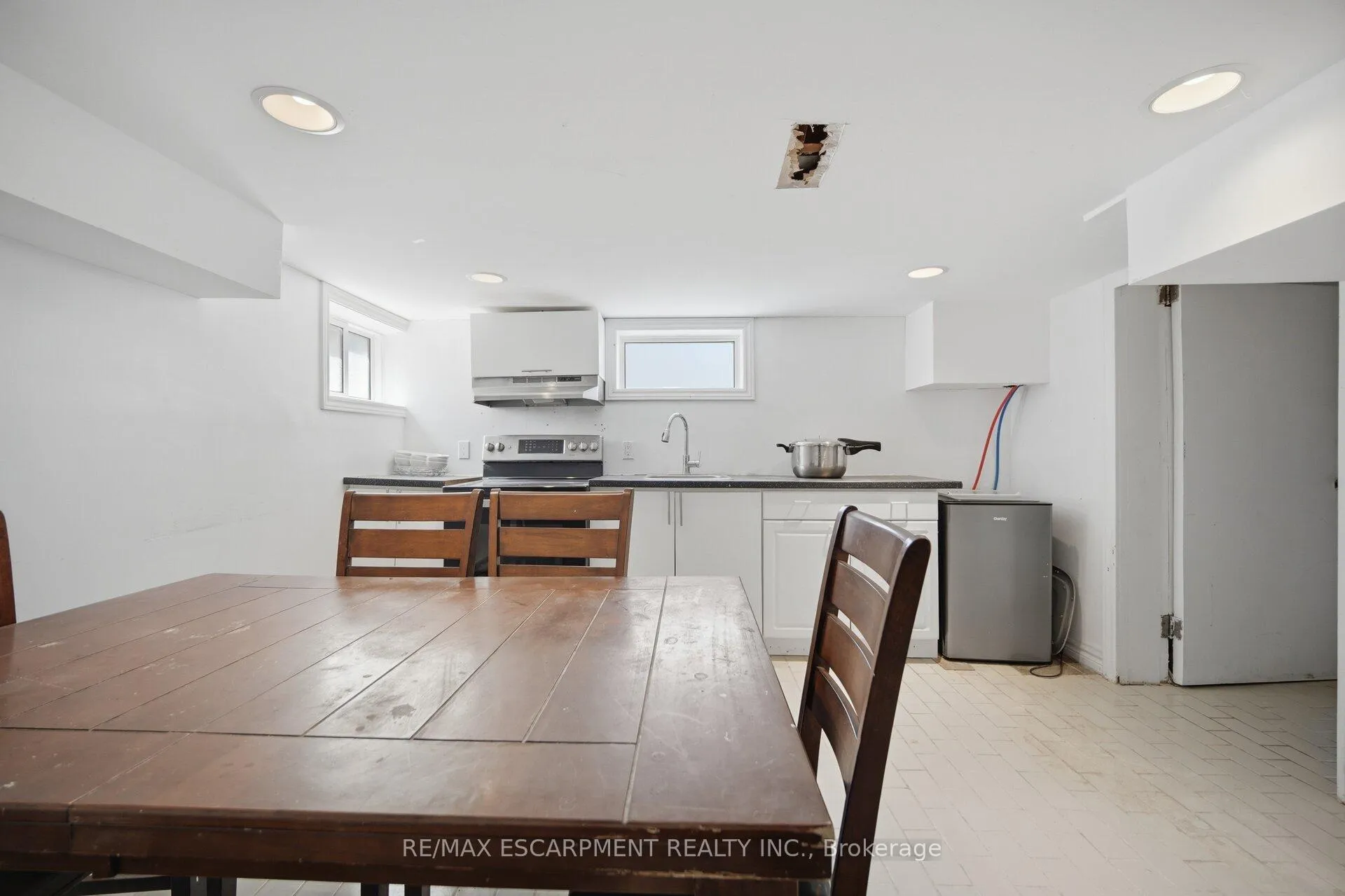 Photo 29 of 25 Colborne Street W, Oshawa, O'Neill — HOMEH
