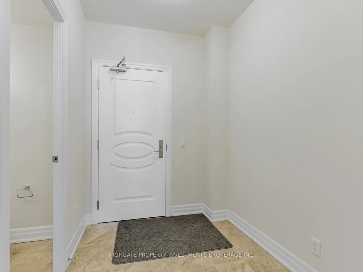Photo 9 of Unit 501, 9085 Jane Street, Vaughan, Concord — HOMEH