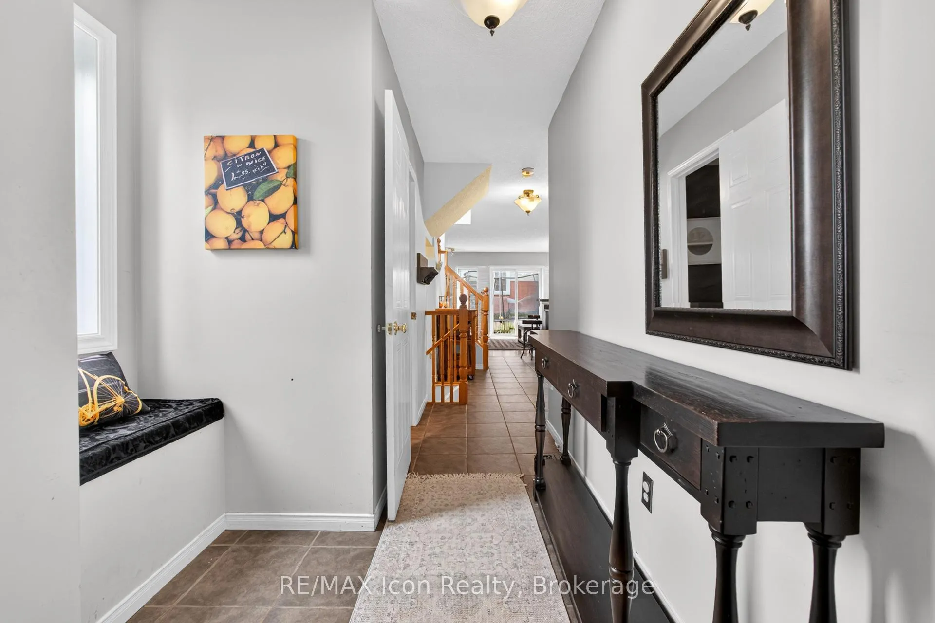 Photo 7 of 537 Beaver Creek Crescent, Waterloo, Columbia Forest — HOMEH