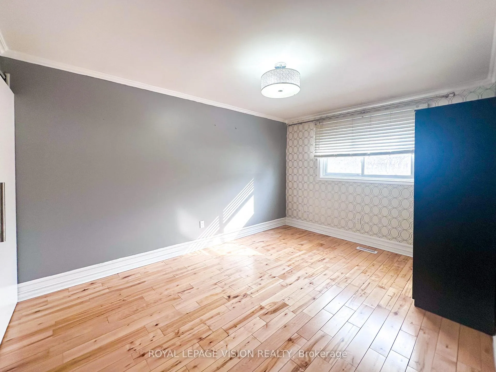 Photo 12 of 32 Goldring Drive, Whitby, Lynde Creek — HOMEH
