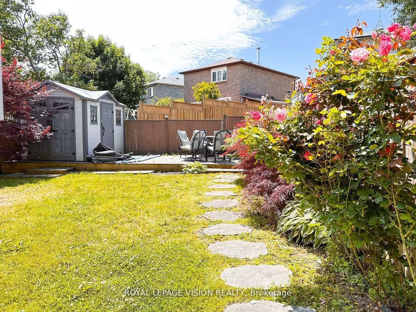 Photo 16 of 32 Goldring Drive, Whitby, Lynde Creek — HOMEH