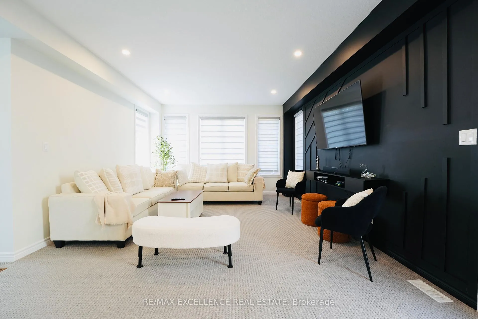 Photo 13 of 1689 Aukett Drive, London, North D — HOMEH