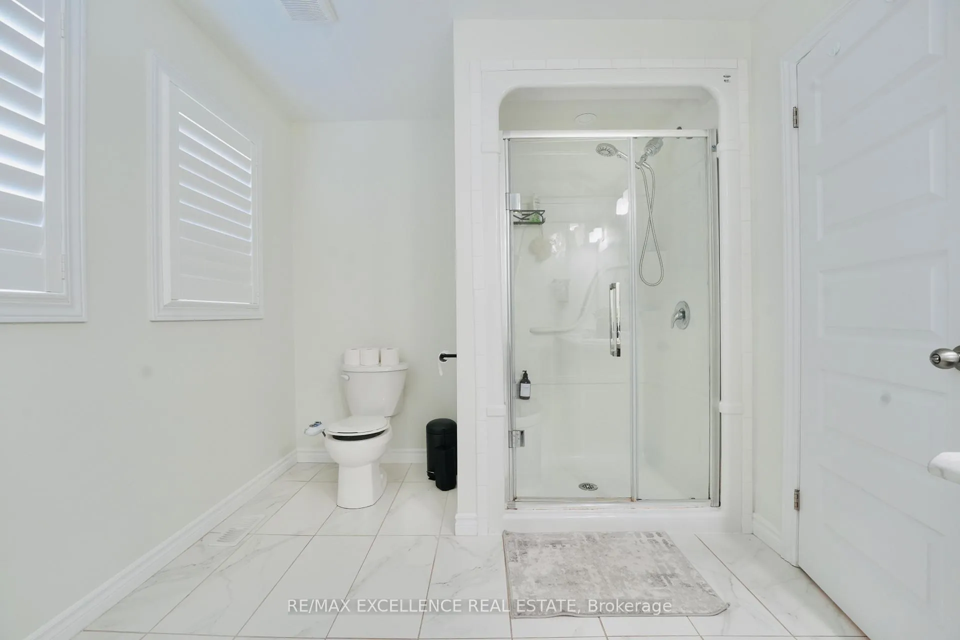 Photo 32 of 1689 Aukett Drive, London, North D — HOMEH