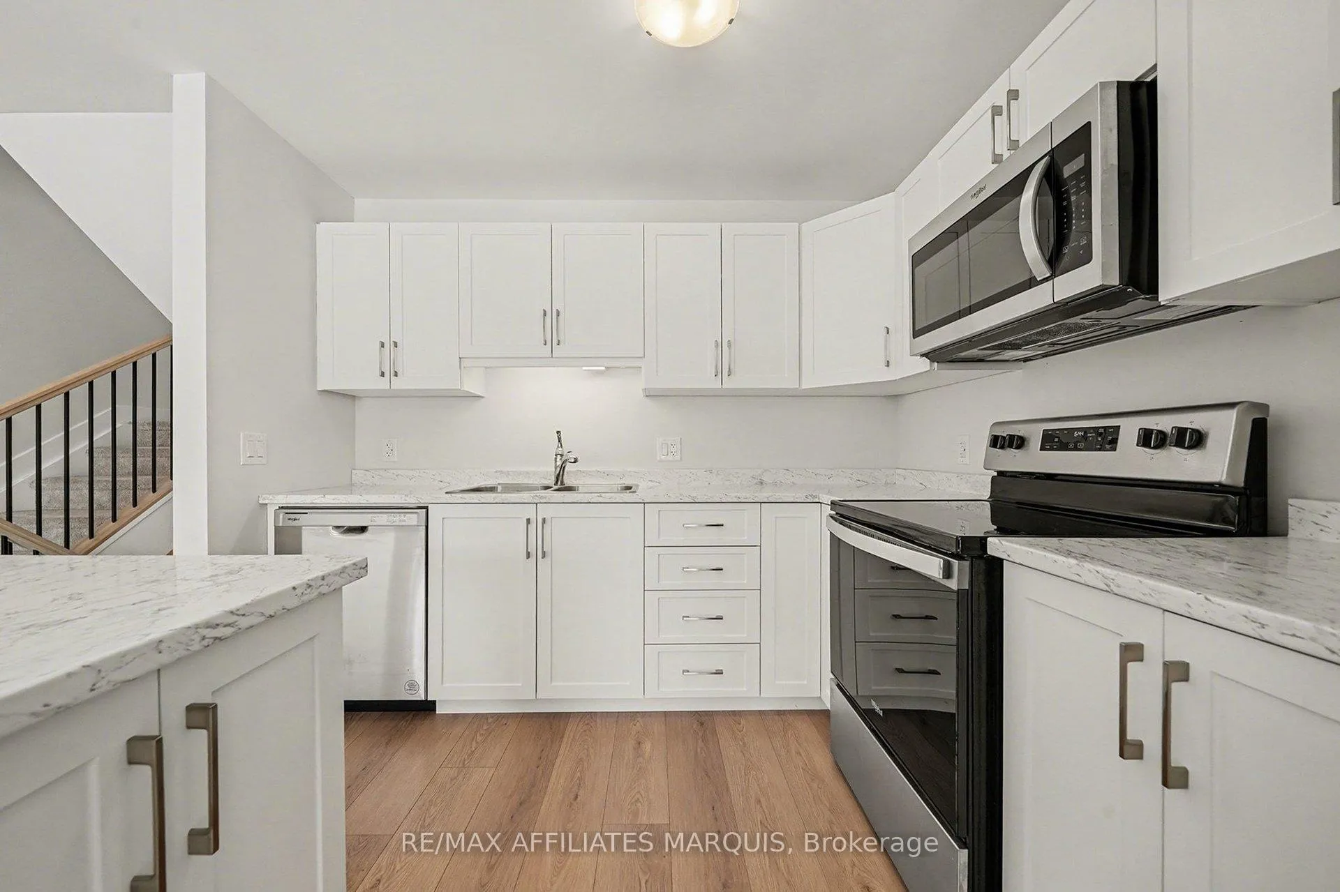 Photo 5 of 97 Whitcomb Crescent, Smiths Falls — HOMEH