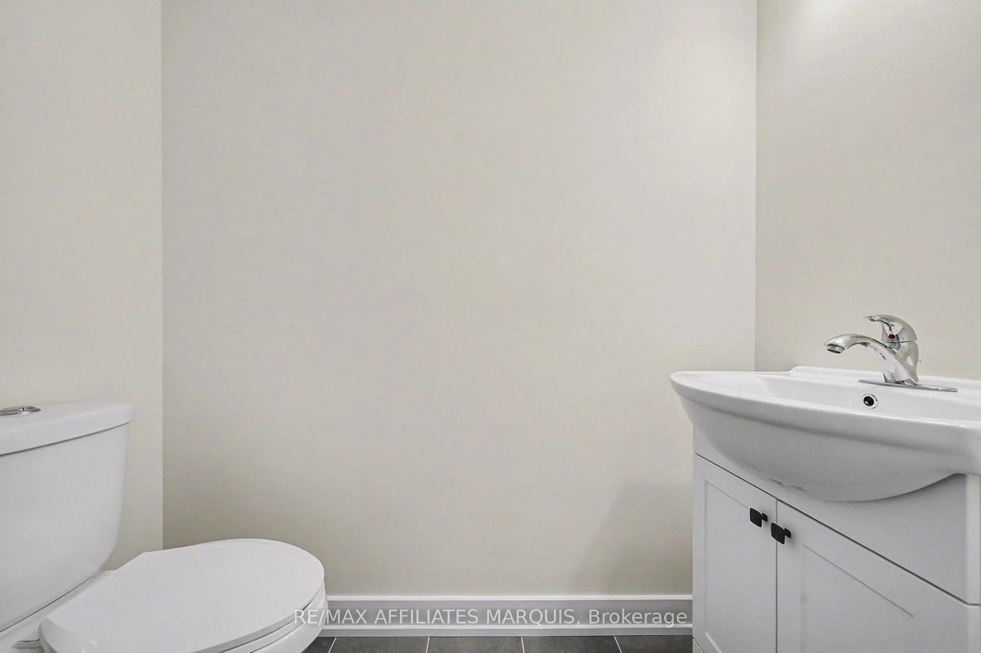 Photo 6 of 97 Whitcomb Crescent, Smiths Falls — HOMEH