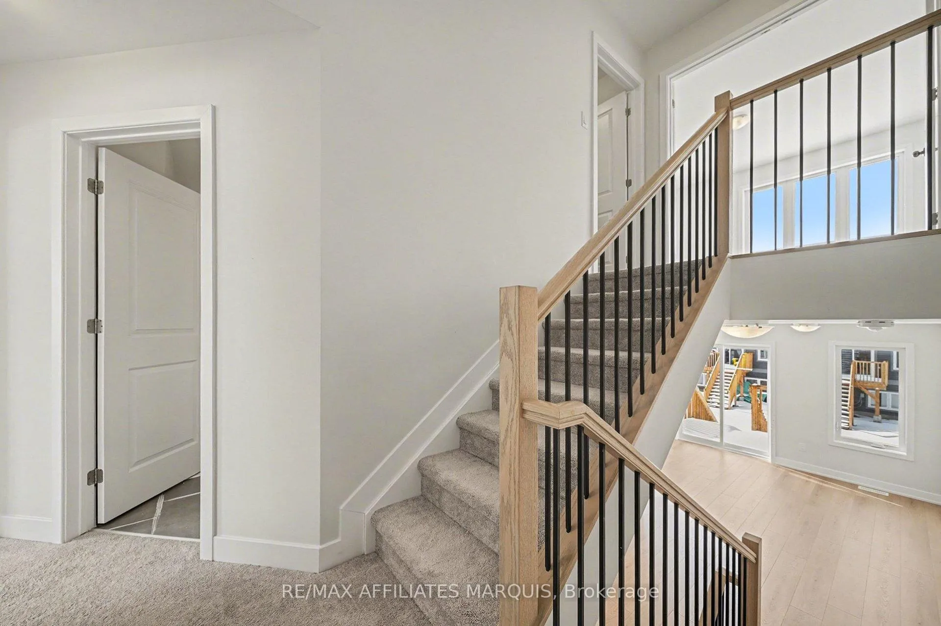 Photo 7 of 97 Whitcomb Crescent, Smiths Falls — HOMEH
