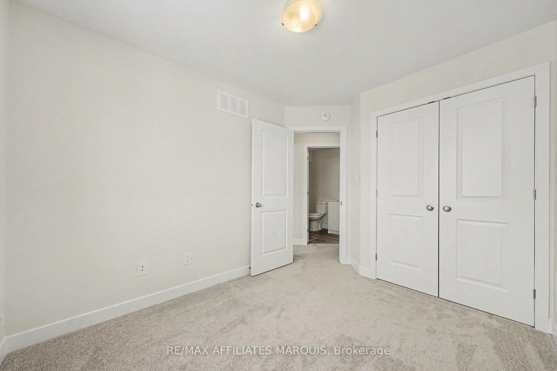 Photo 9 of 97 Whitcomb Crescent, Smiths Falls — HOMEH