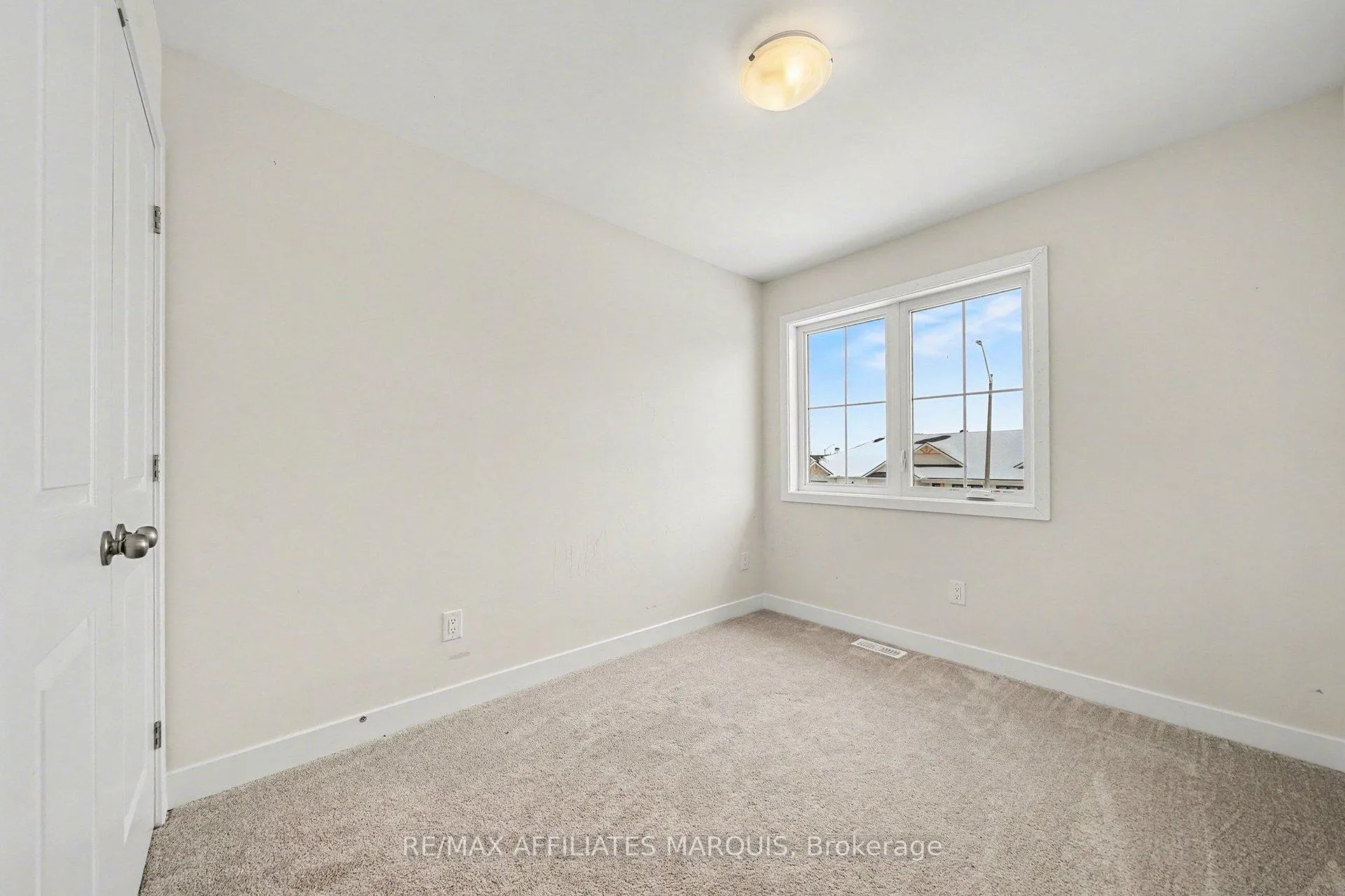 Photo 12 of 97 Whitcomb Crescent, Smiths Falls — HOMEH