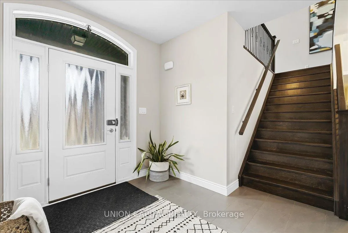 Photo 3 of 2136 Yellowbirch Place, London, North S — HOMEH