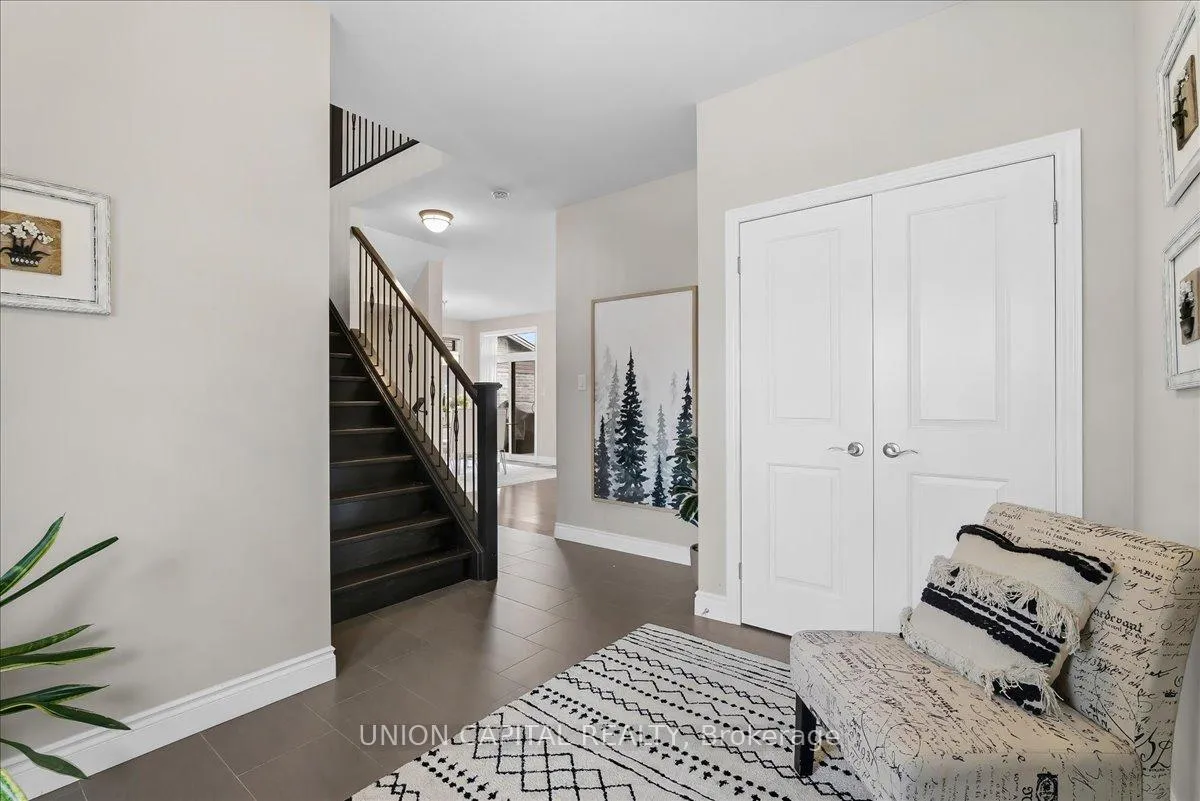 Photo 4 of 2136 Yellowbirch Place, London, North S — HOMEH
