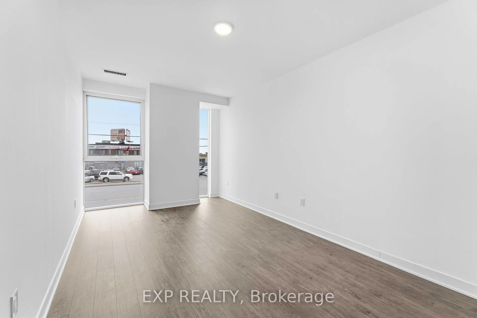 Photo 14 of Unit 108, 2782 Barton Street E, Hamilton, Riverdale — HOMEH