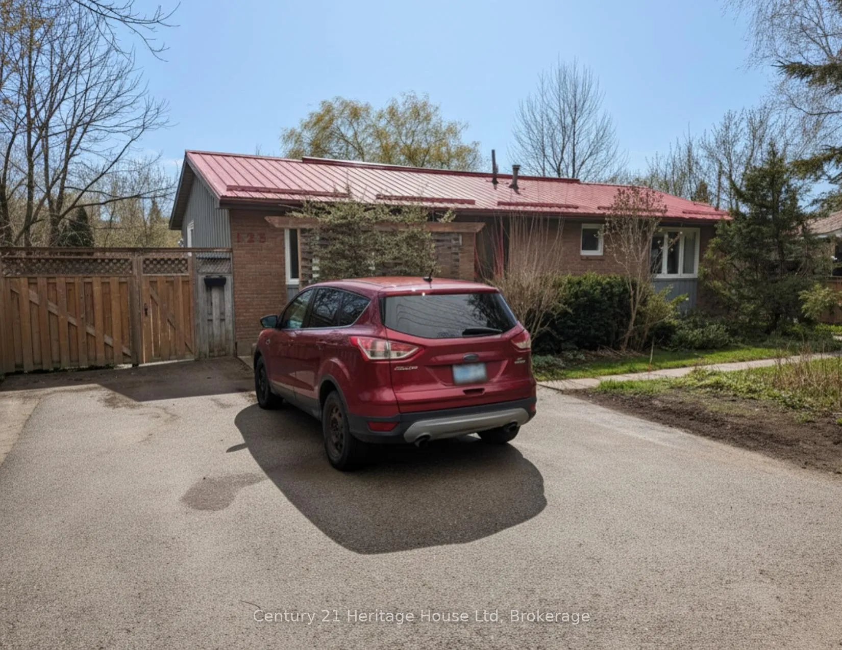 Photo 2 of Unit Upper, 123 Mill Street E, Centre Wellington, Elora/Salem — HOMEH