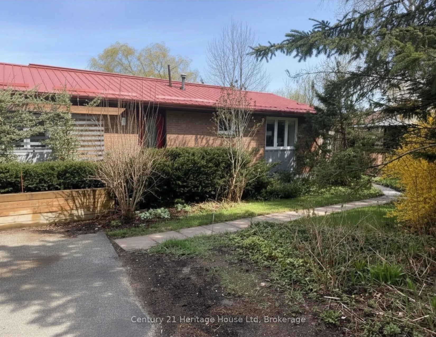 Photo 3 of Unit Upper, 123 Mill Street E, Centre Wellington, Elora/Salem — HOMEH