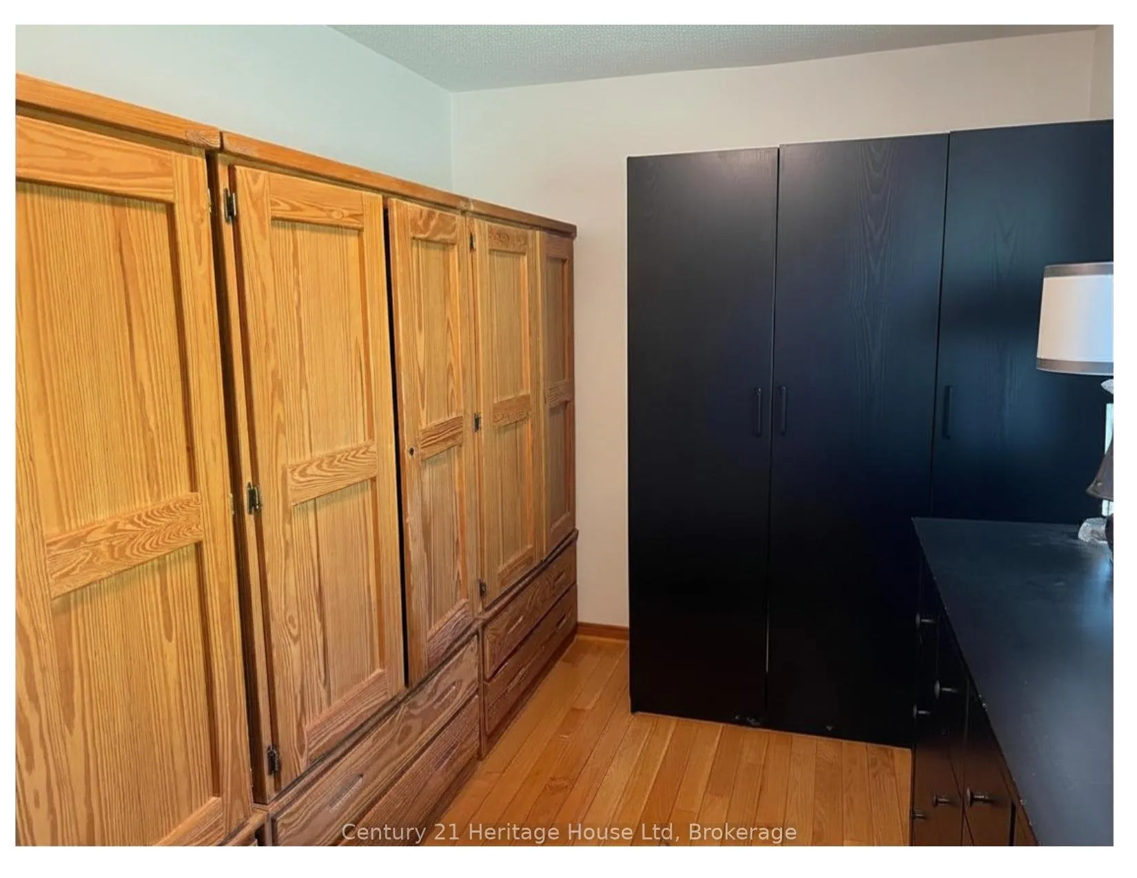 Photo 5 of Unit Upper, 123 Mill Street E, Centre Wellington, Elora/Salem — HOMEH