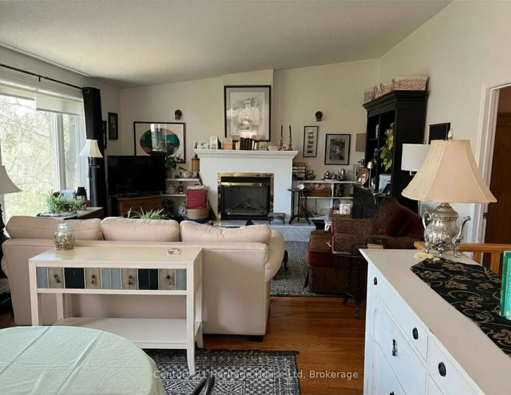 Photo 13 of Unit Upper, 123 Mill Street E, Centre Wellington, Elora/Salem — HOMEH