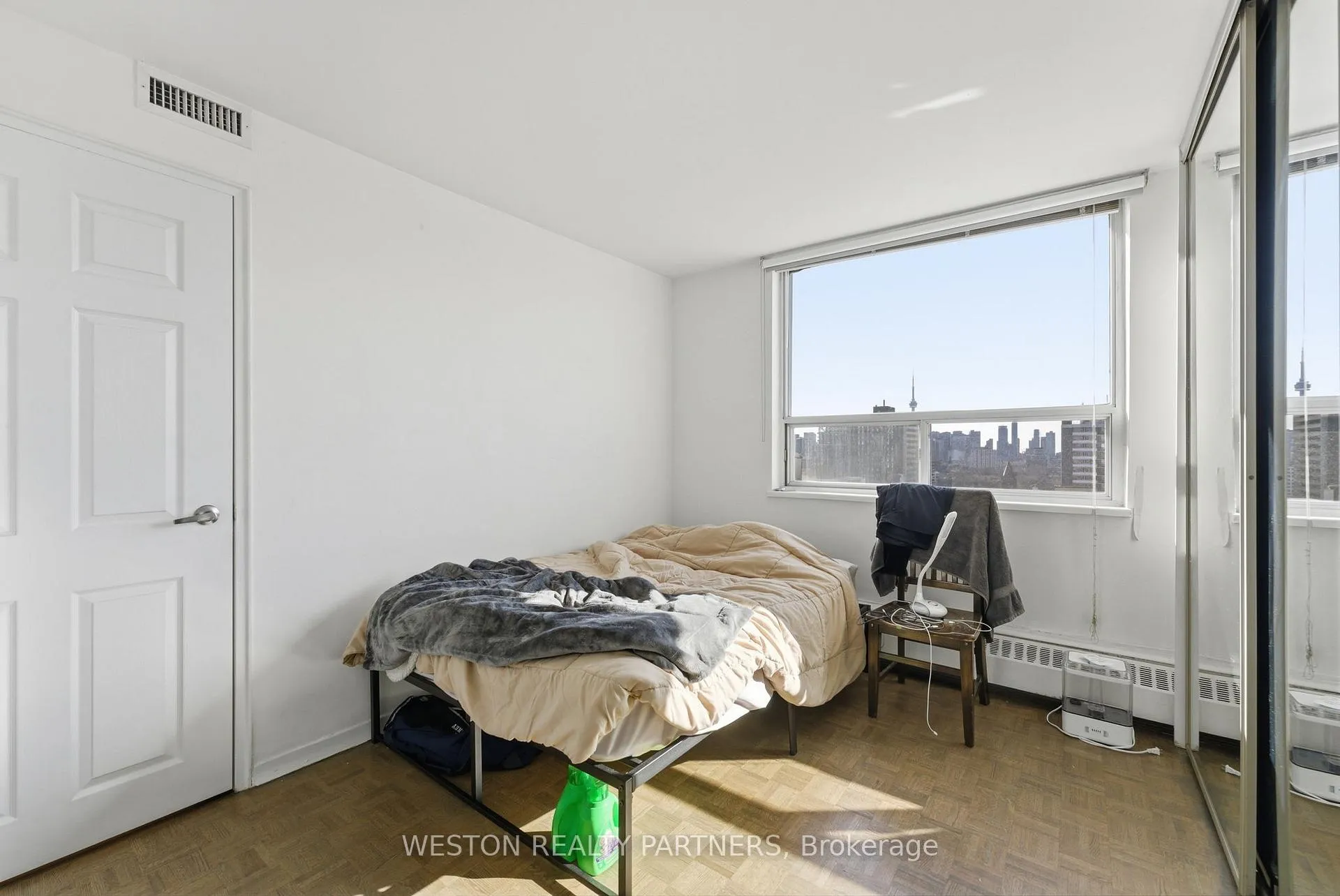Photo 8 of Unit Ph 2, 44 Walmer Road, Toronto, The Annex — HOMEH