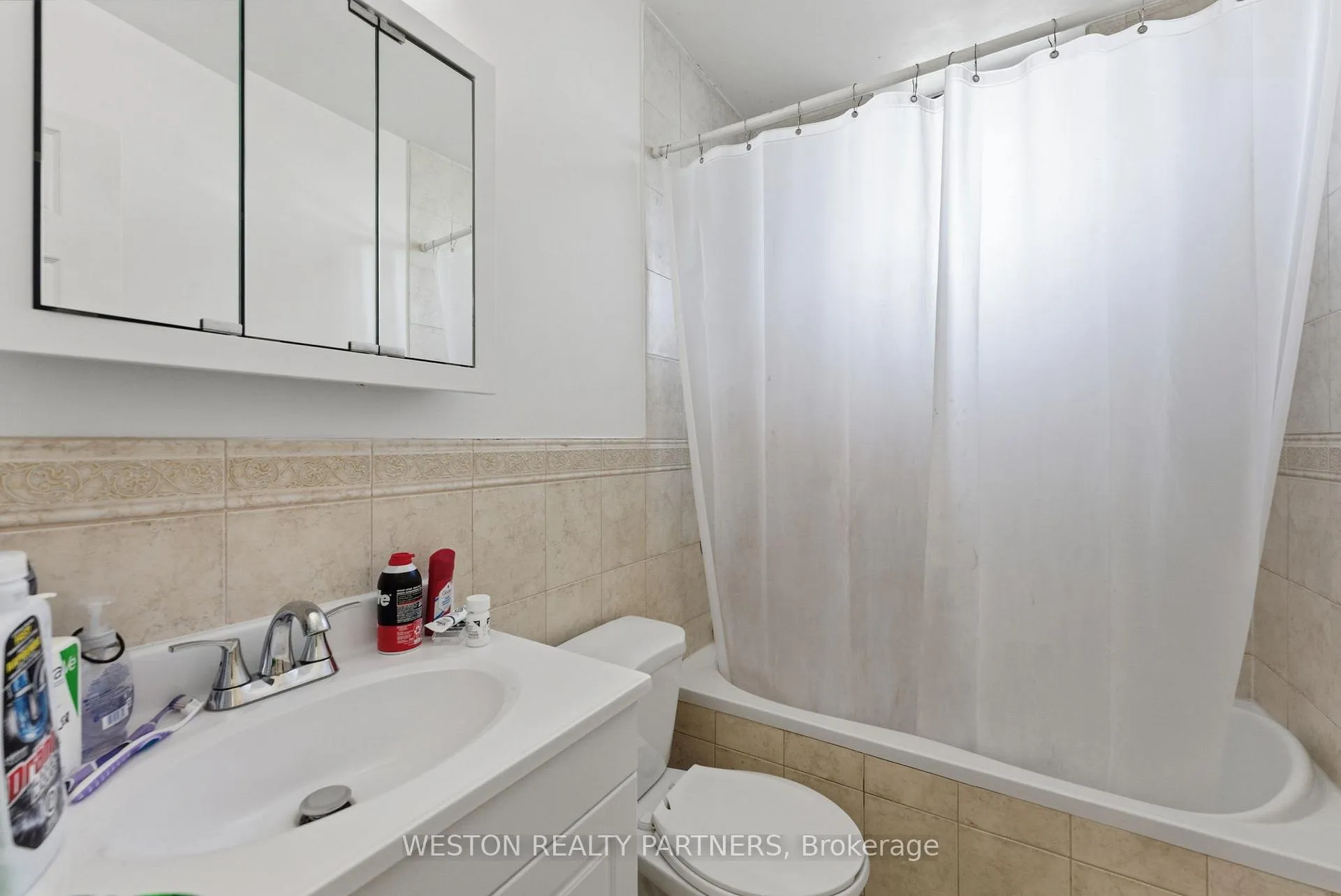 Photo 11 of Unit Ph 2, 44 Walmer Road, Toronto, The Annex — HOMEH