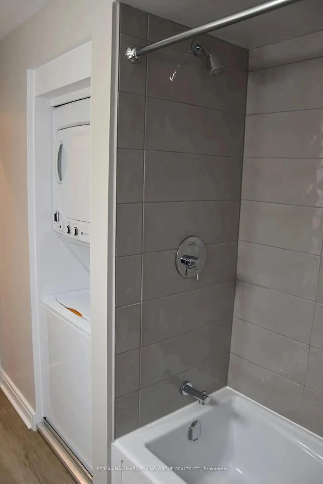 Photo 6 of Unit 2, 131 Hawthorne Avenue, Ottawa, Ottawa East — HOMEH